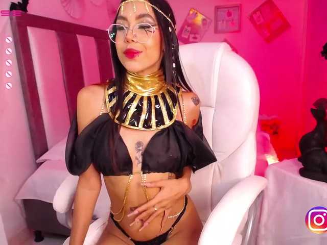 Fotod MelyTaylor ❤️hi! i'm Arlequin ❤️enjoy and relax with me❤️i like to play❤️⭐ lovense - domi - nora ⭐ @remain Toy in my hot and wet pussy with fingers in my ass, make me climax @total