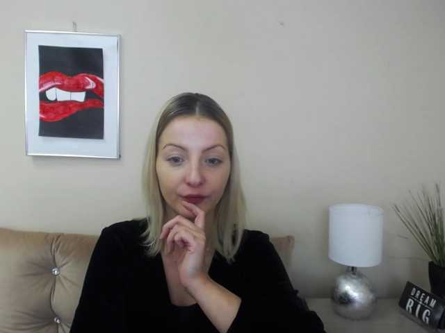 Fotod NatalieKiss Hey guys :) TIP ME FOR FOLLOW. STAND UP- 20 tks. open ur cam- 30tks, show legsfeetheels-25tks, shake ass-45,tongue play-50 make my day -1000,if someone want more -ask me, if u want just to have good fun-join me - i dont accept rude ppl here kisses