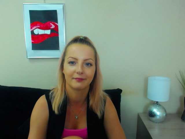 Fotod NatalieKiss Hey guys :) TIP ME FOR FOLLOW. STAND UP- 20 tks. open ur cam- 30tks, show legsfeetheels-25tks, shake ass-45,shake tits-55,tongue play-50, make my day -1000,if someone want more -ask me, if u want just to have good fun-join me