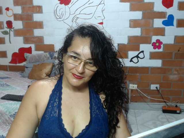 Fotod SaimaJayeb Sound during the PVT or tkns show here !!!! I love man flirtatious and very affectionate *** Make me vibrate and my Squirt is ready for you ***#lovense #squirt #mature #hairy #anal #pvt