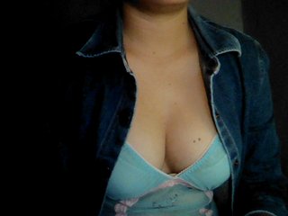 Fotod sweetsexylipz hello everyonE!!ITZ Me KiM im BACK!!!show Tits 50 token,NakED 80 ***w/ my pussY 150 token!!!kisesss..lEts plaY